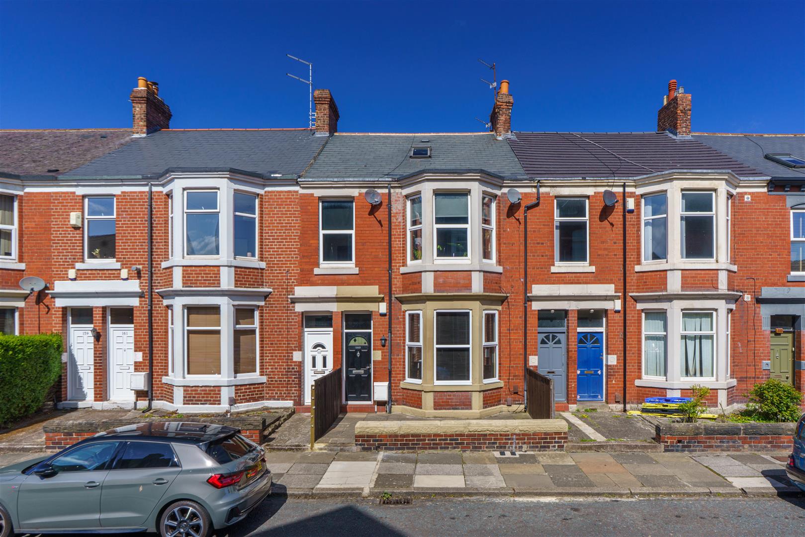 2 bedroom Flat Under Offer