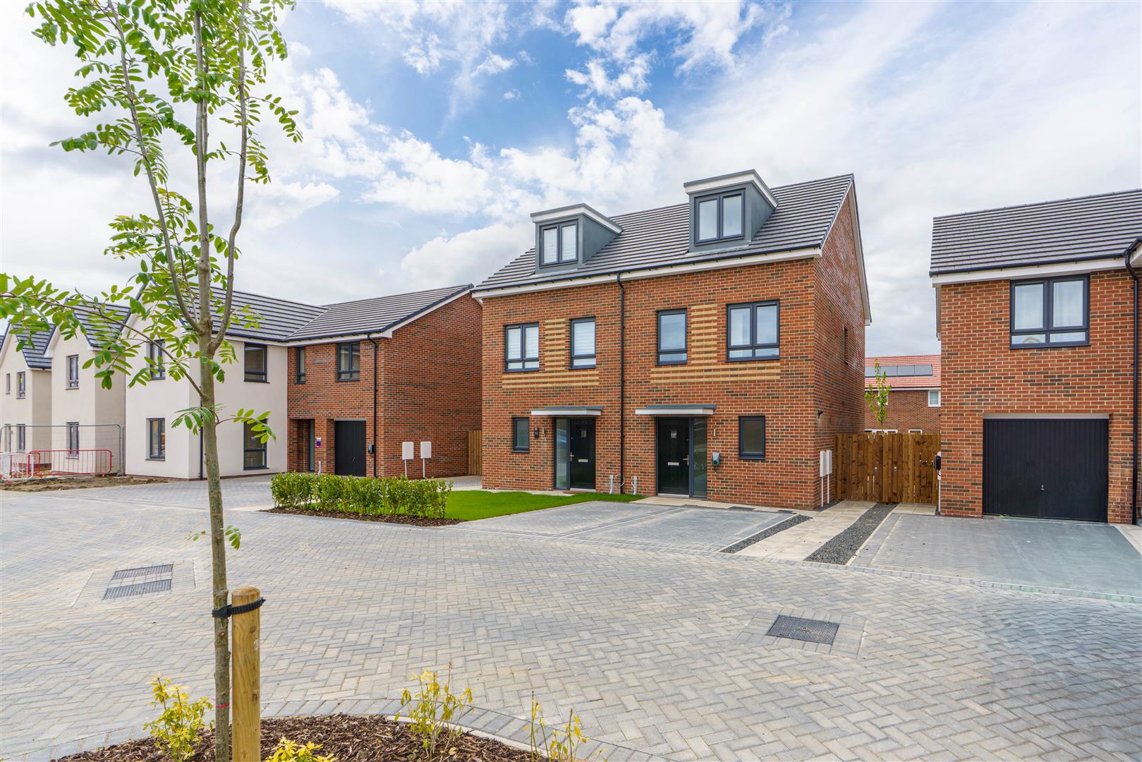 3 bedroom Town house For Sale