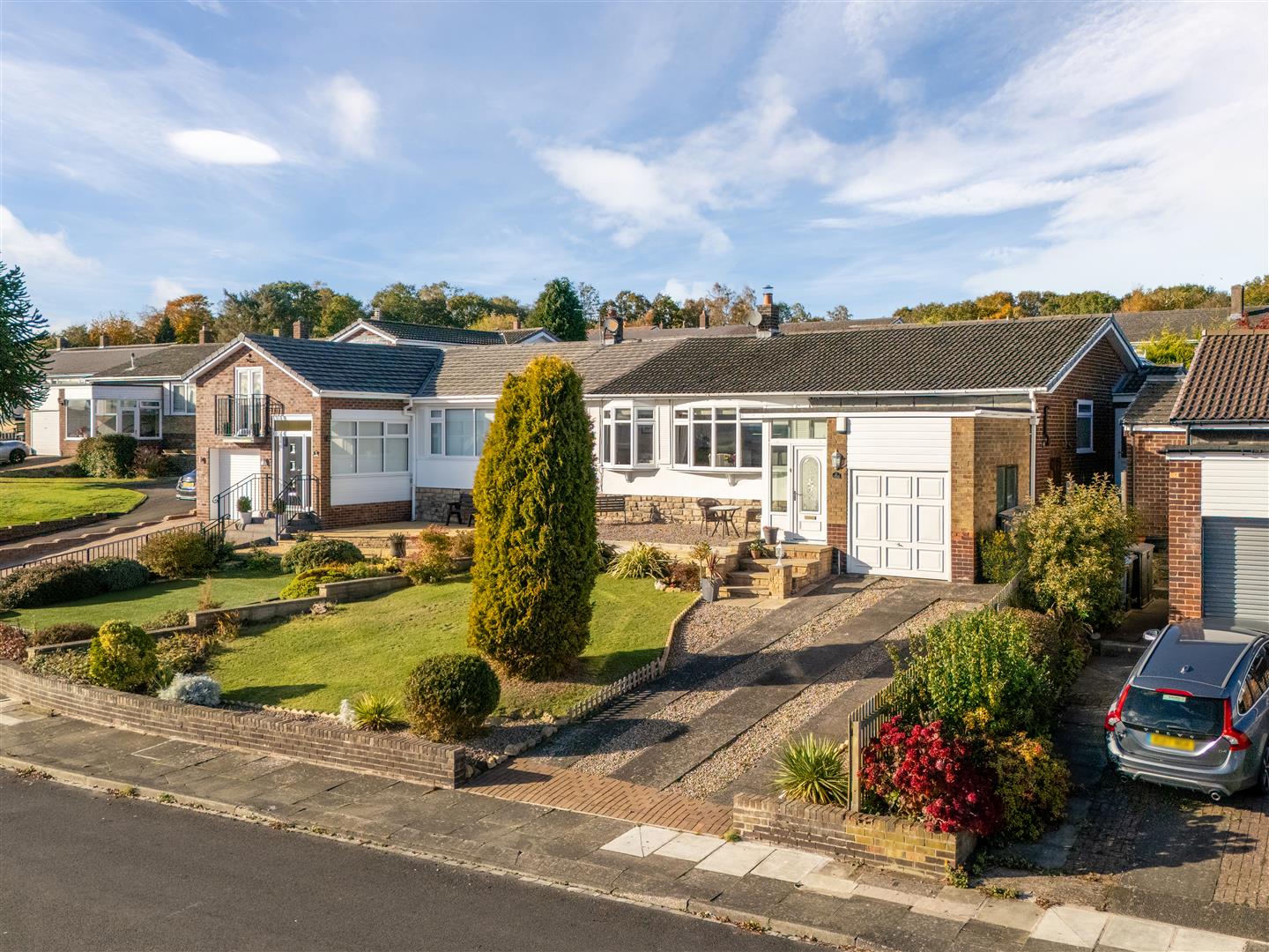 3 bedroom Detached bungalow Under Offer