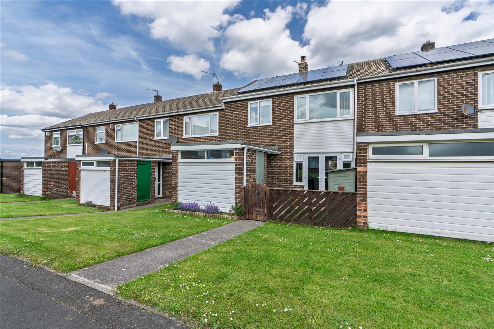 3 bedroom Terraced House Under Offer