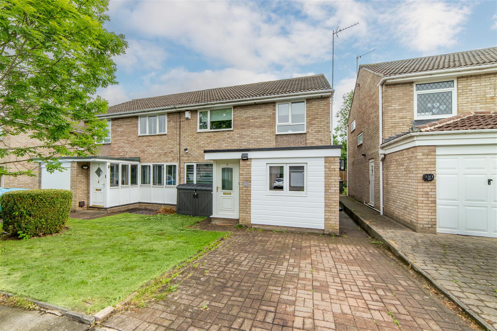 4 bedroom Semi-detached house For Sale