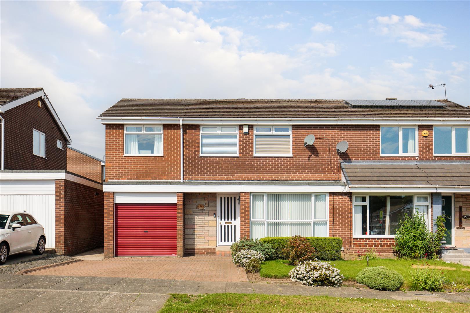 4 bedroom Detached house Under Offer