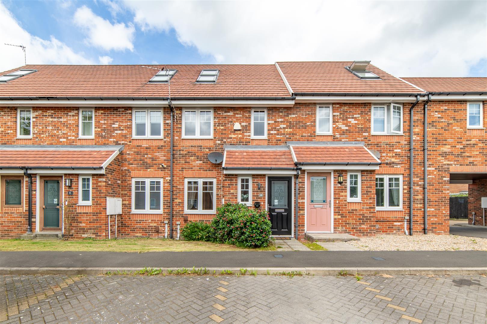 3 bedroom Town house For Sale