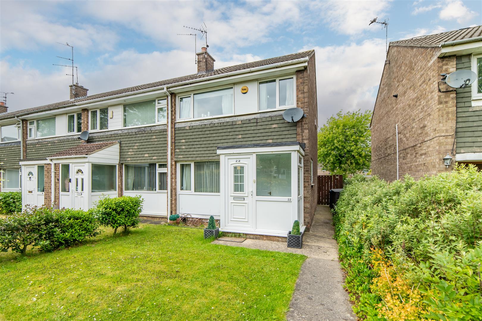 3 bedroom End of terrace house Under Offer