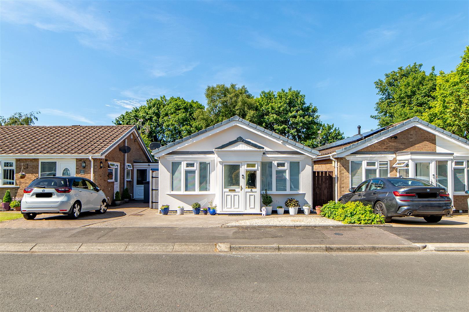 2 bedroom Detached bungalow Under Offer