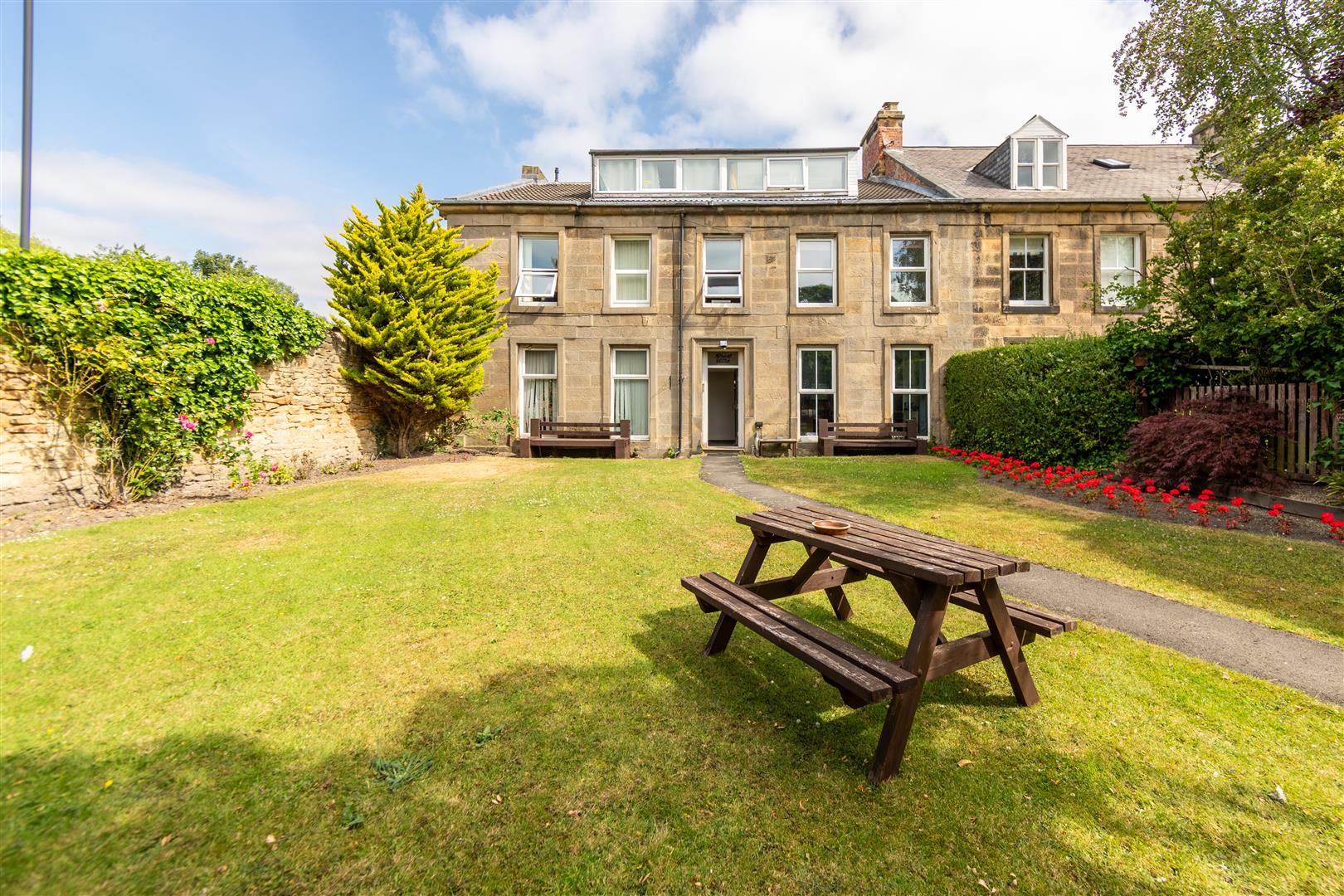 1 bedroom Flat Under Offer