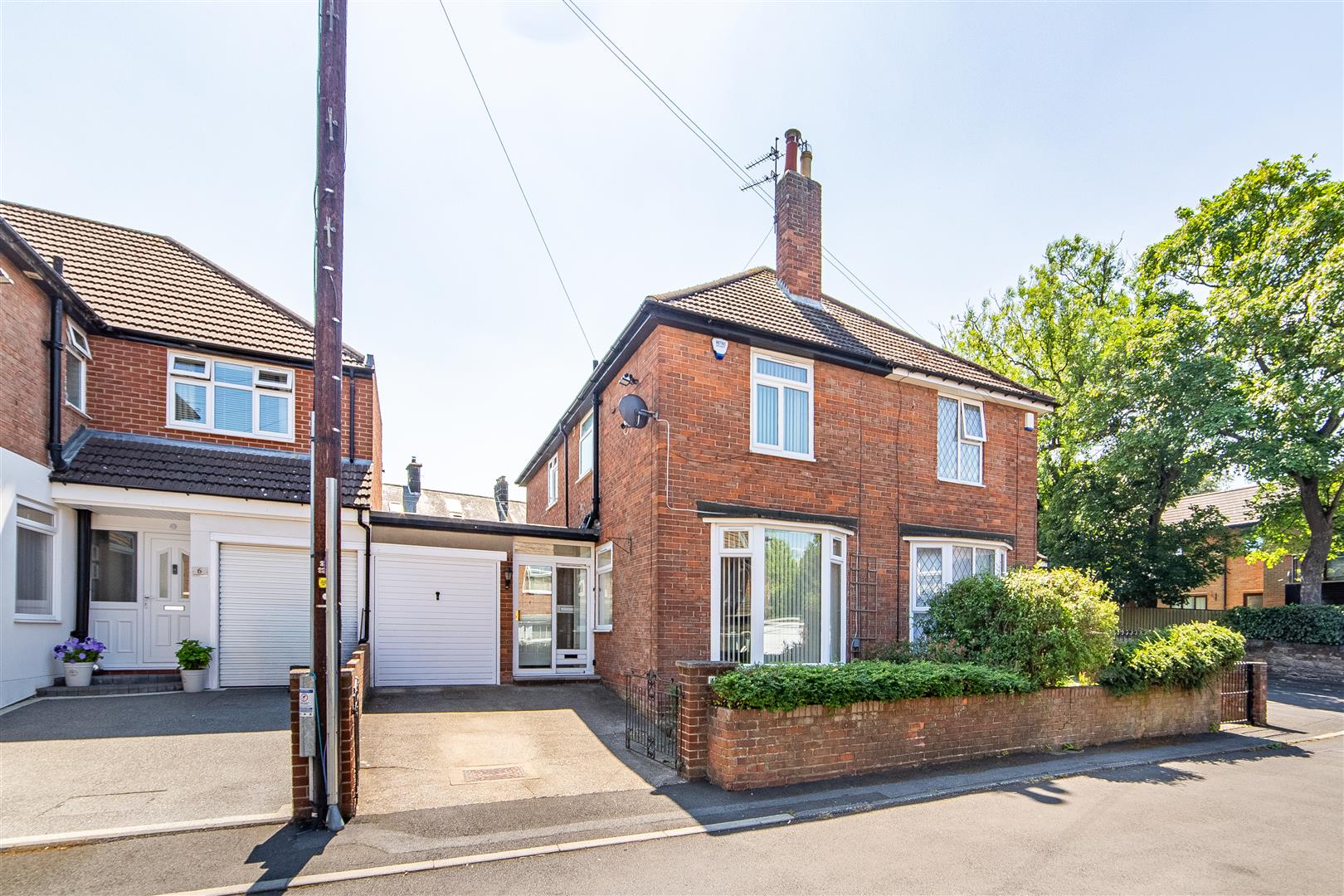 3 bedroom Semi-detached house For Sale