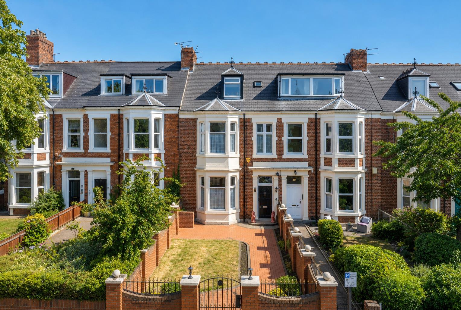 7 bedroom Terraced House For Sale
