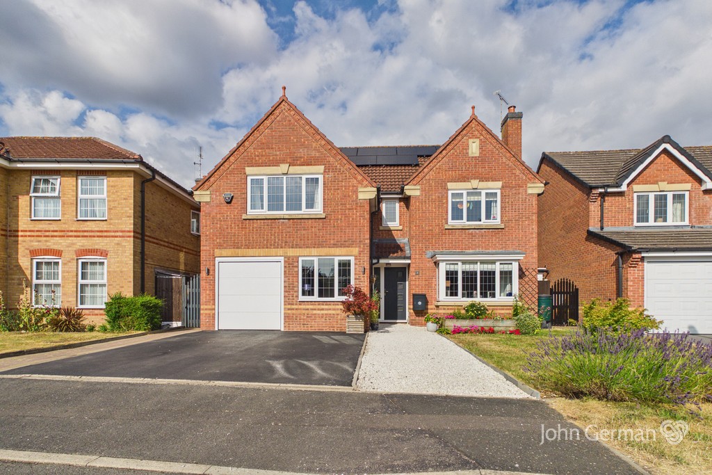 4 bedroom Detached house For Sale