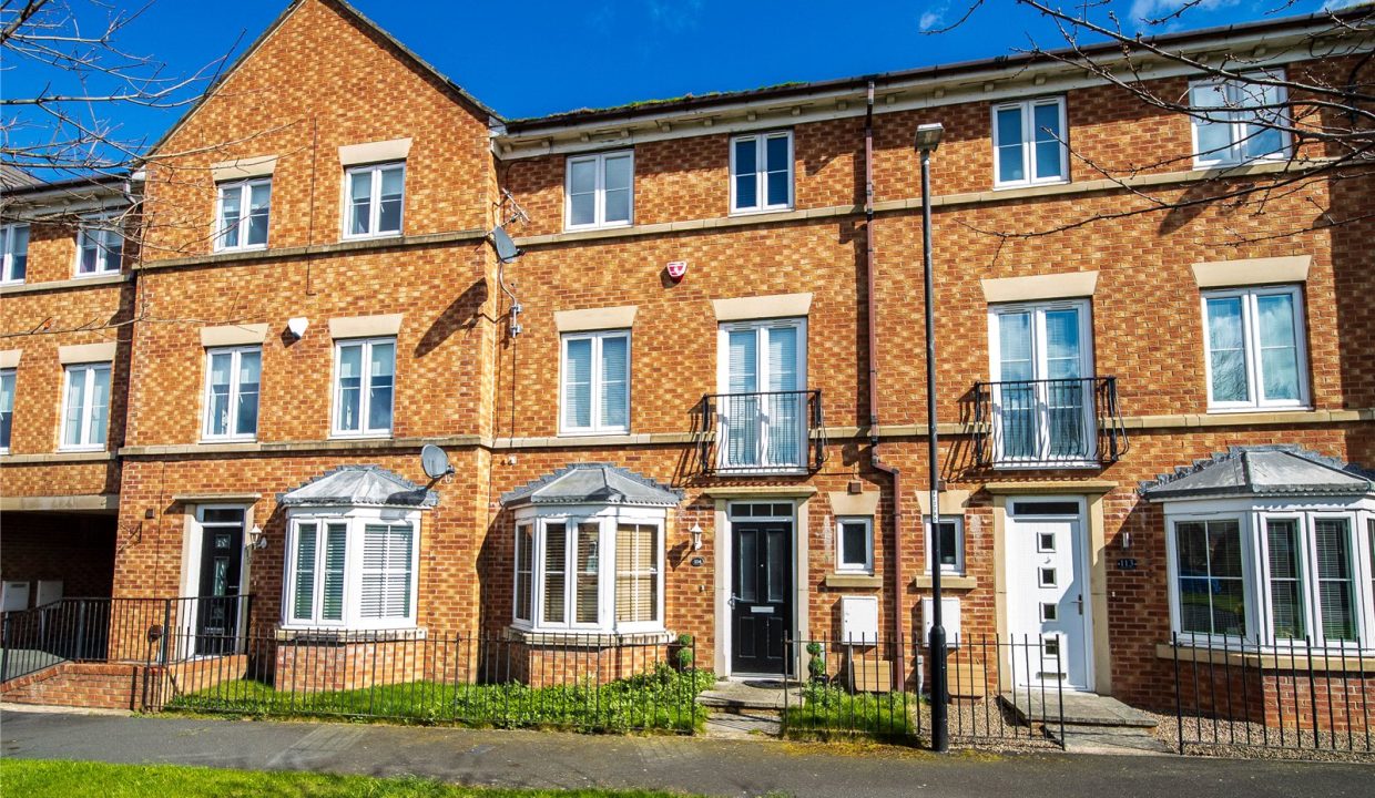  Town house For Sale