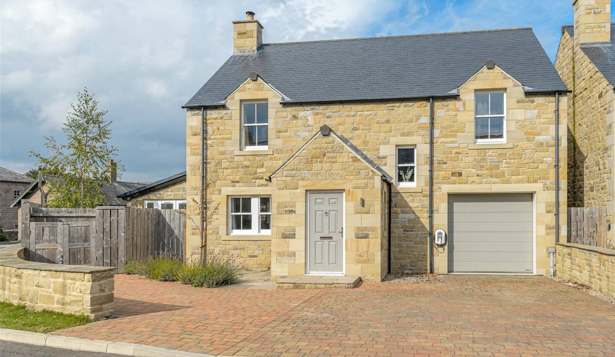  Detached house For Sale