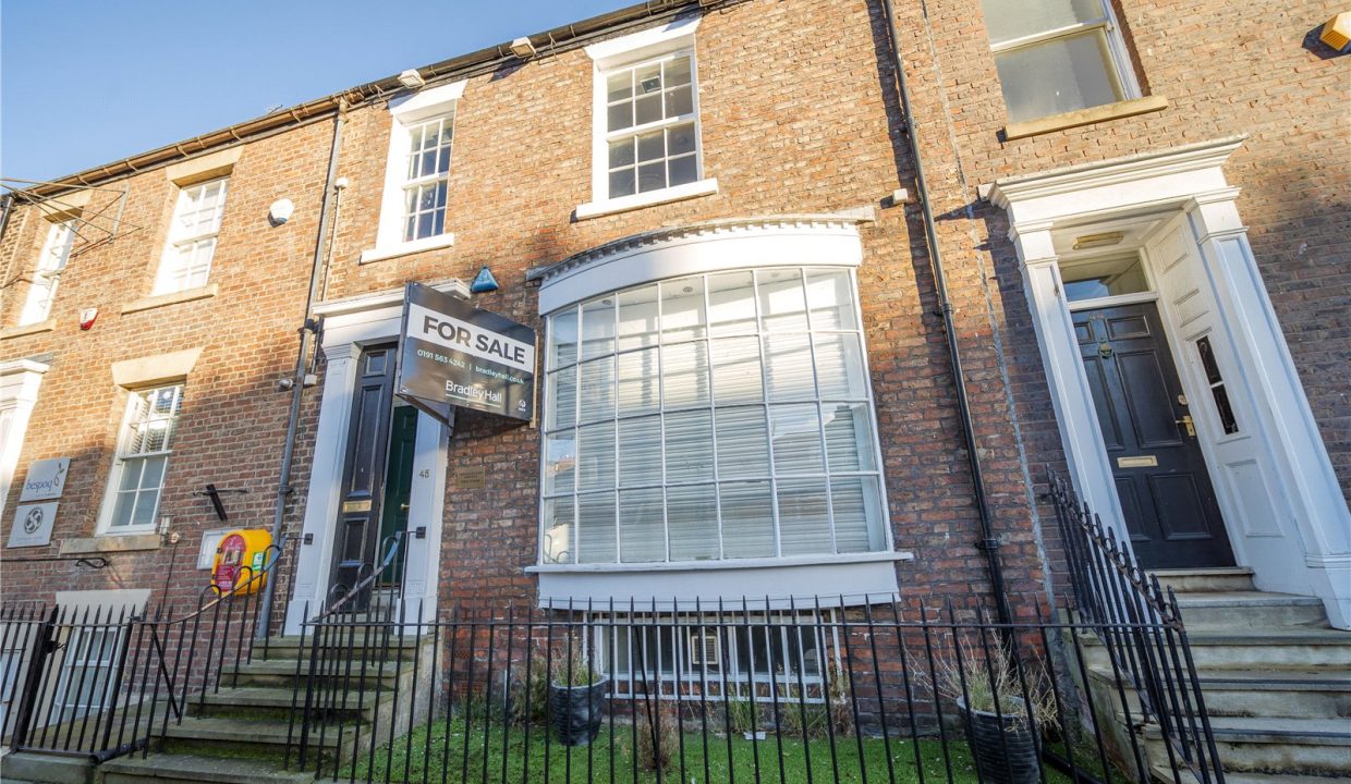  Terraced House For Sale