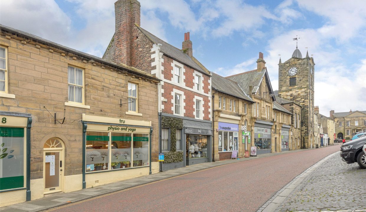  Town house For Sale