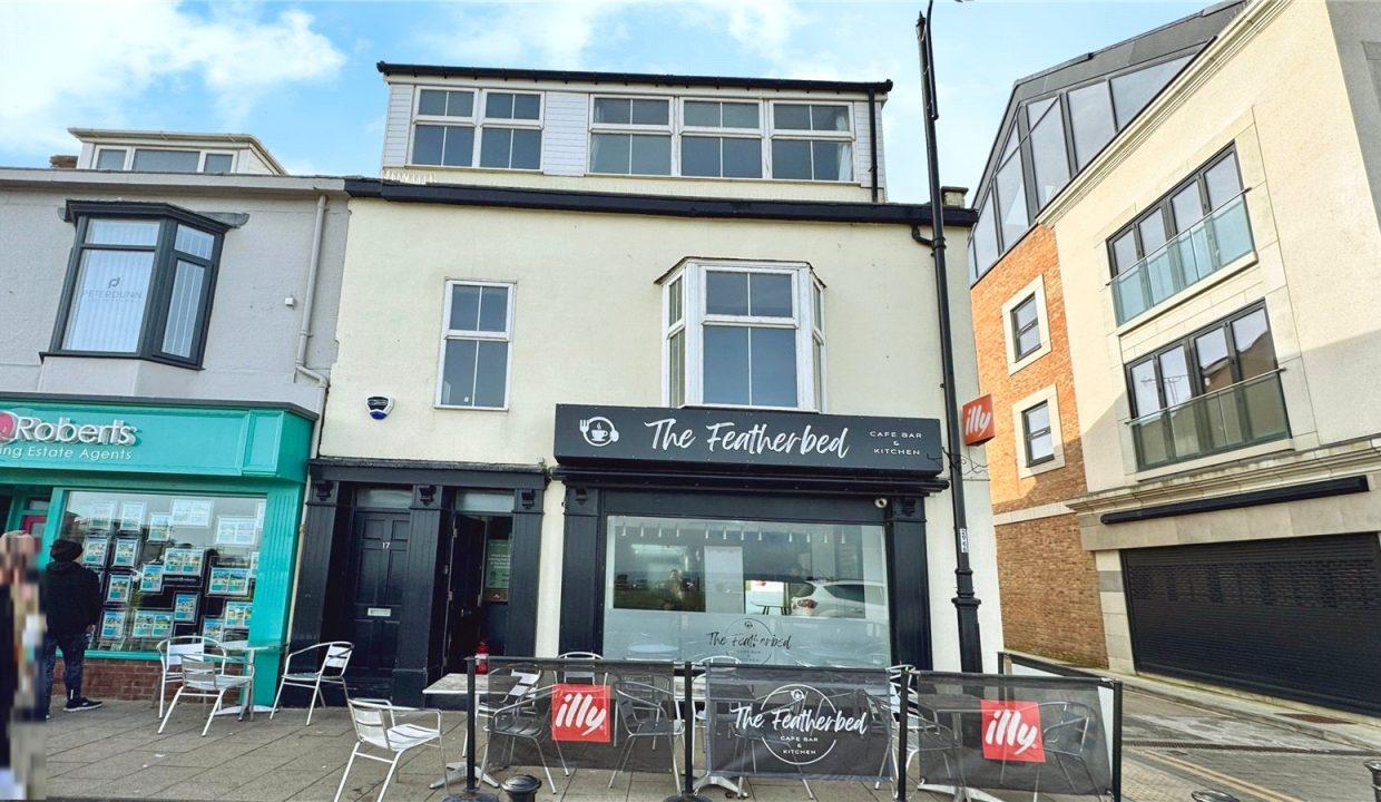  Terraced House To Let