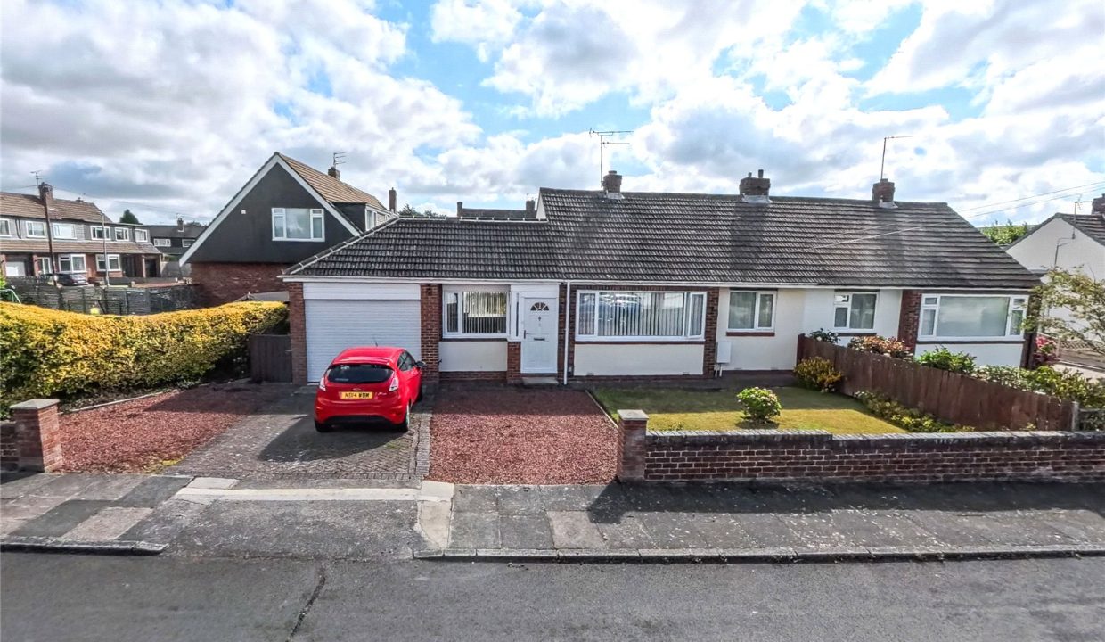  Detached bungalow For Sale