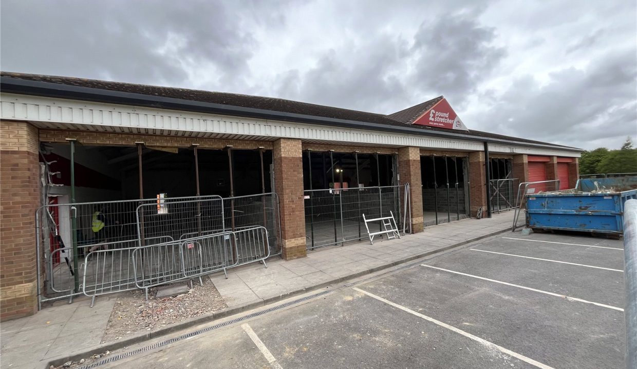  Property To Let