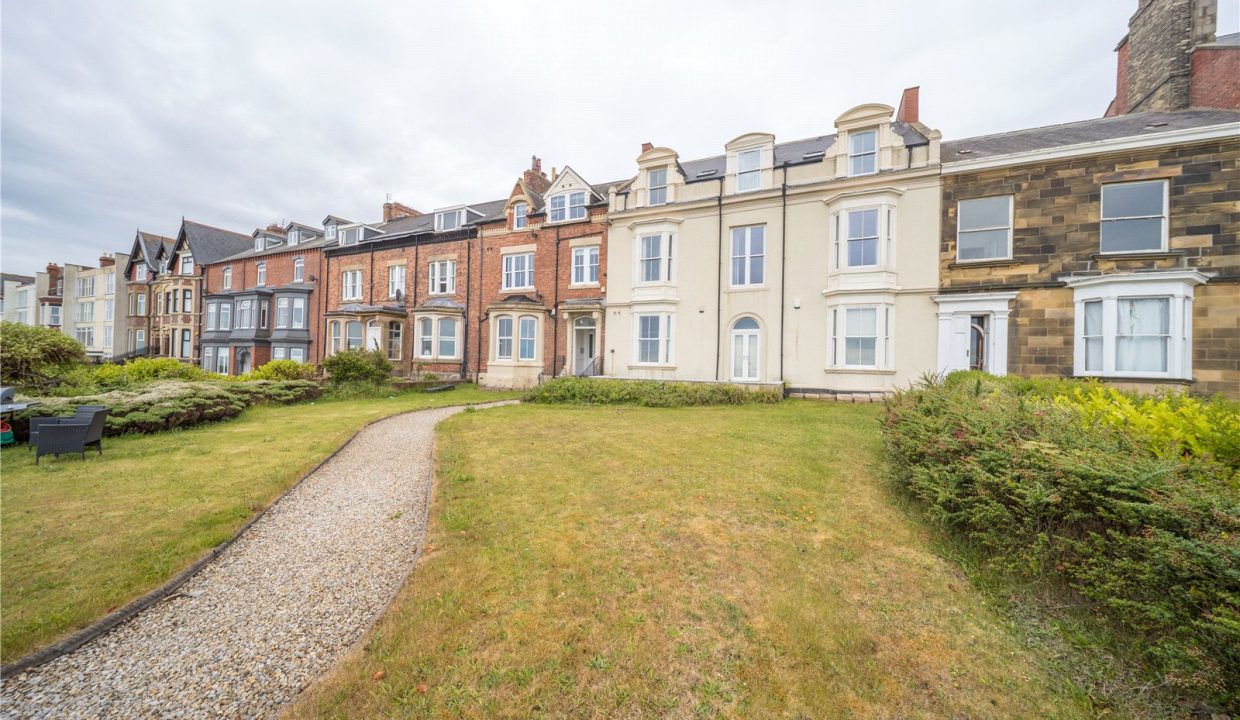  Flat To Let