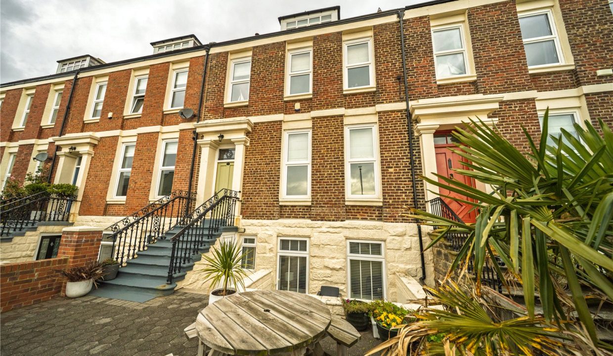  Town house For Sale