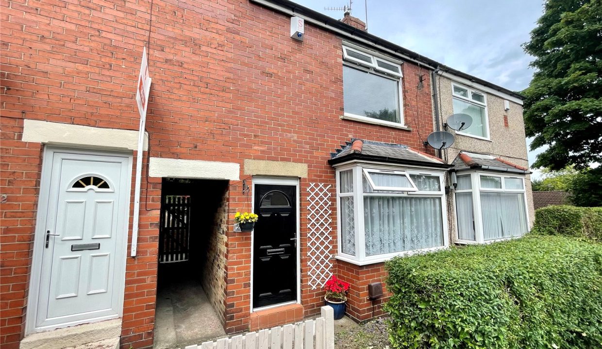  Terraced House To Let