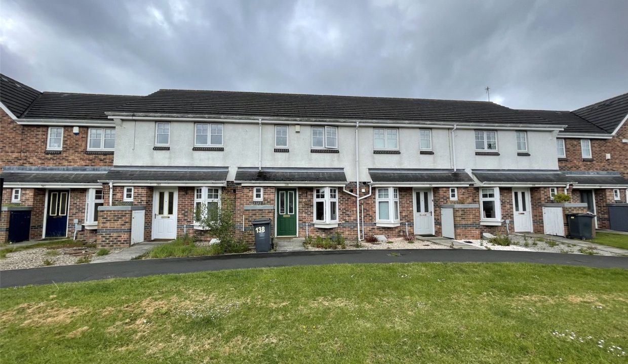  Terraced House To Let