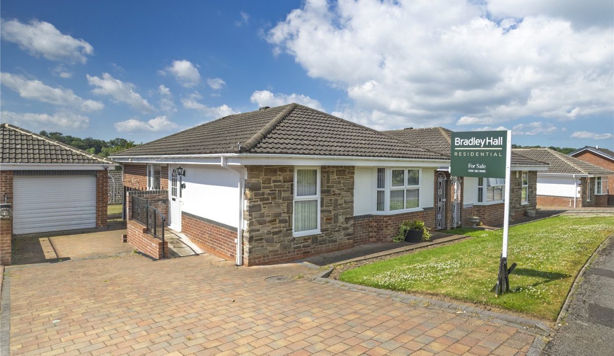  Detached bungalow For Sale