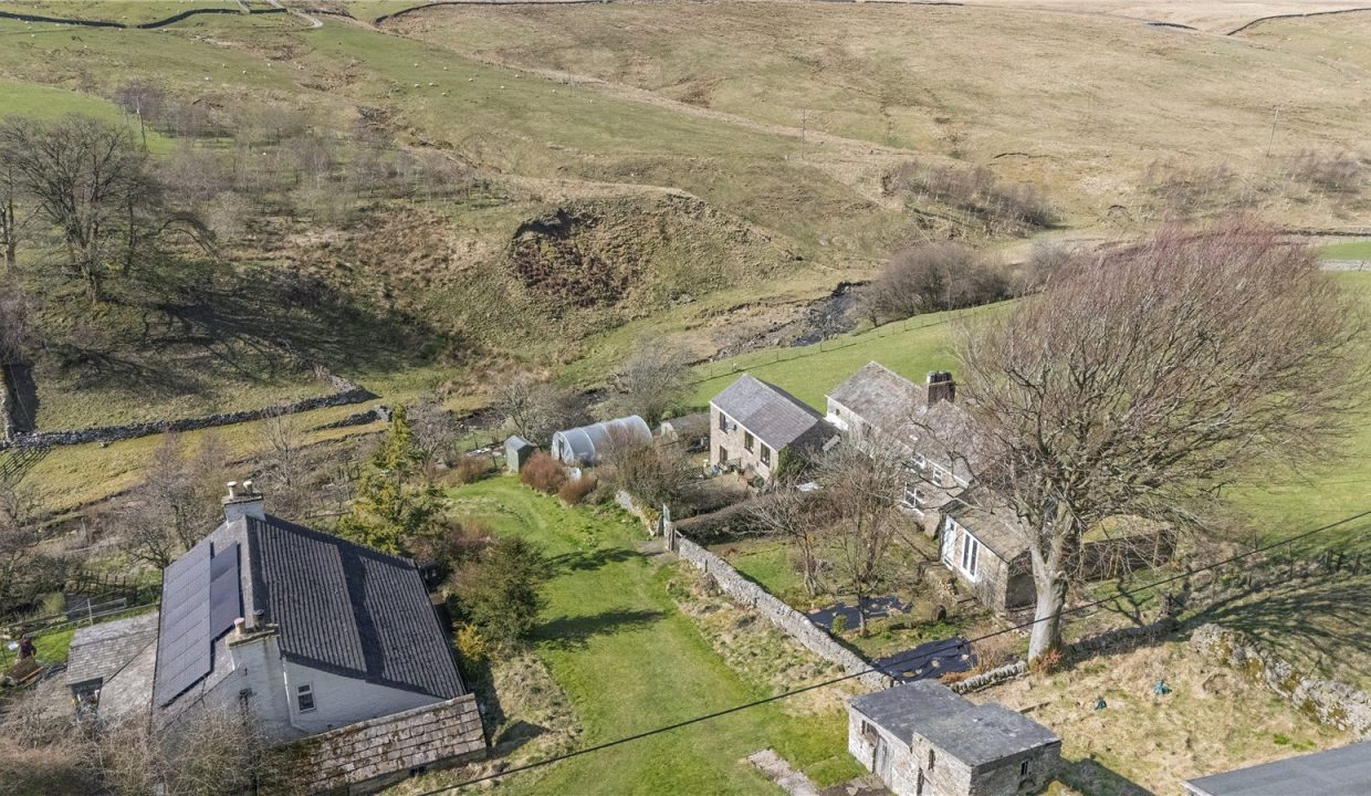  Semi-detached house For Sale