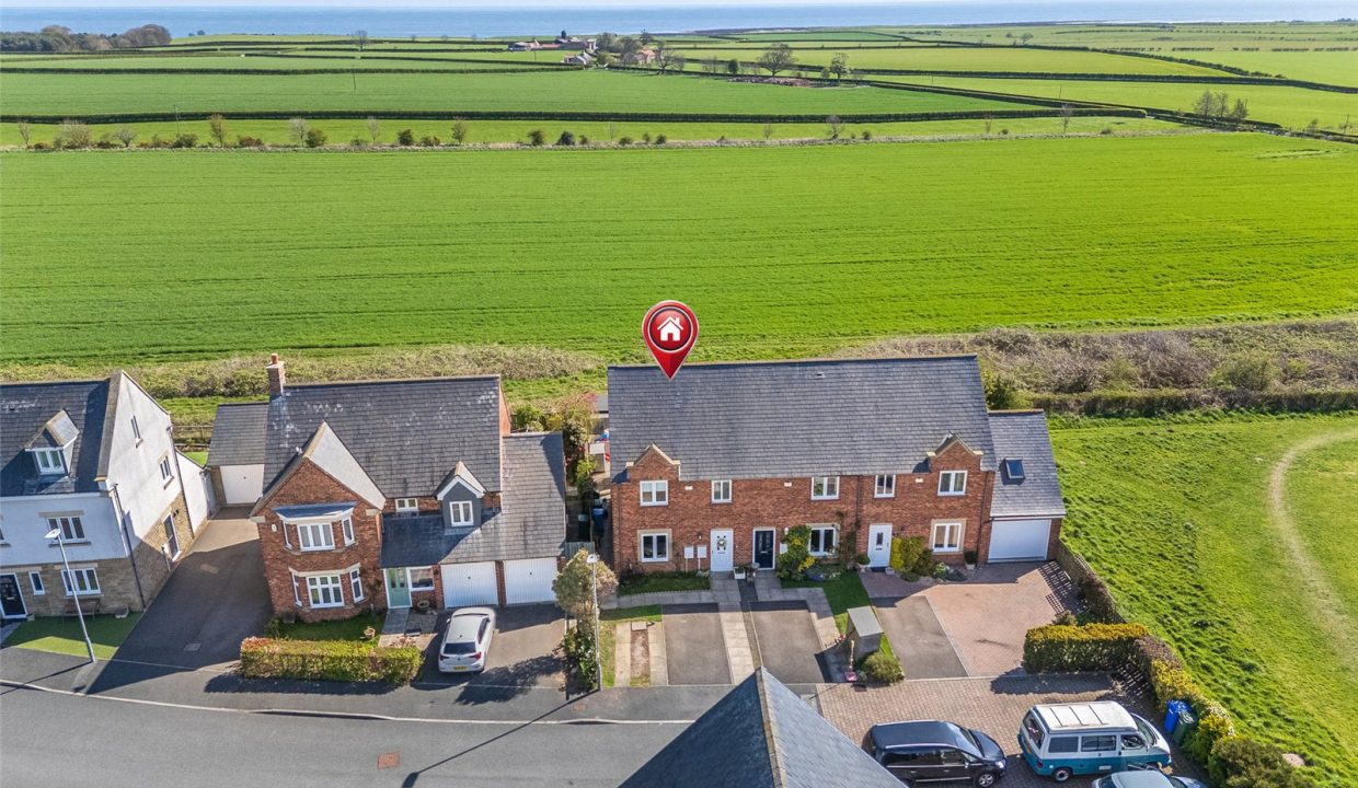  Terraced House For Sale