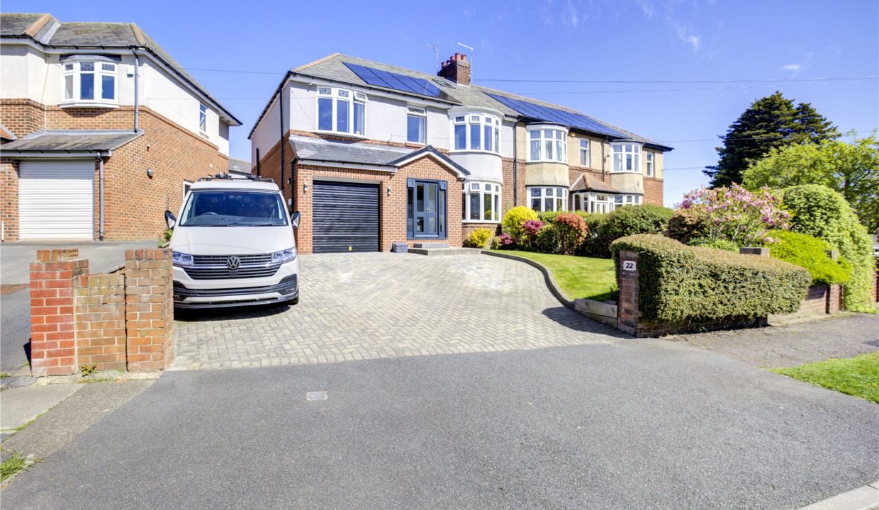 Semi-detached house For Sale