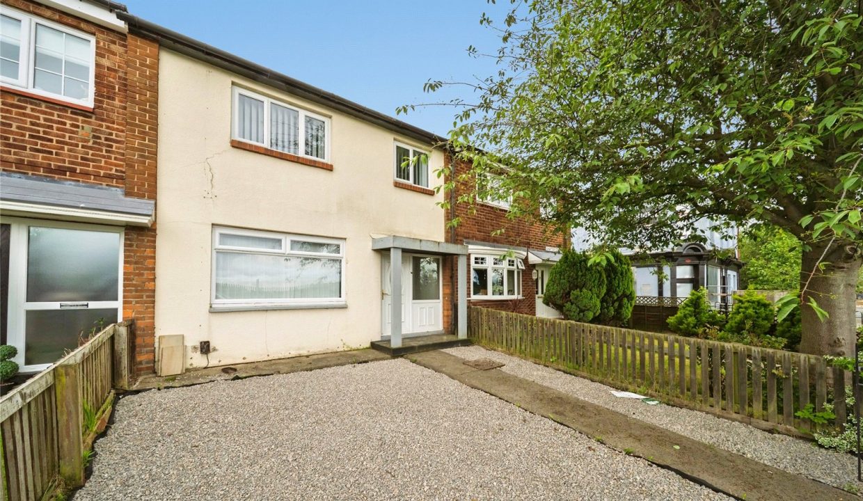  Terraced House For Sale