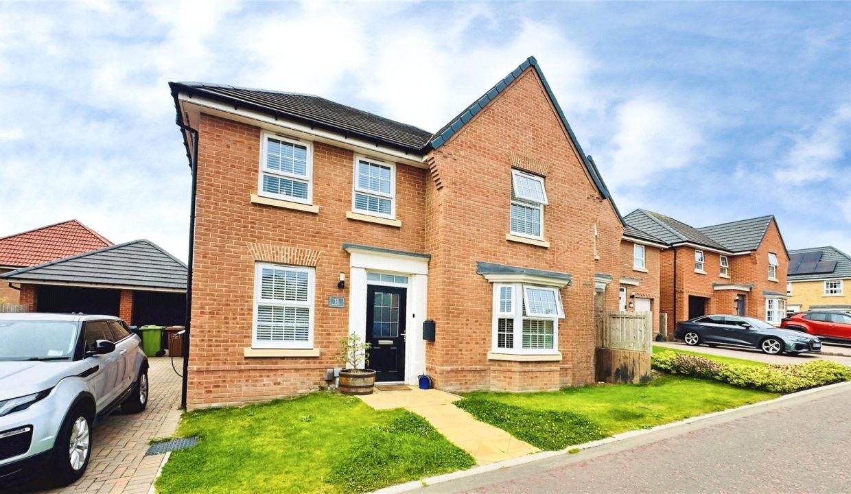  Detached house For Sale