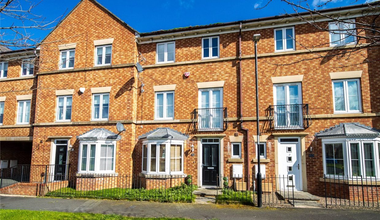  Town house For Sale