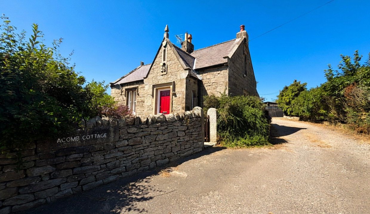  Cottage To Let