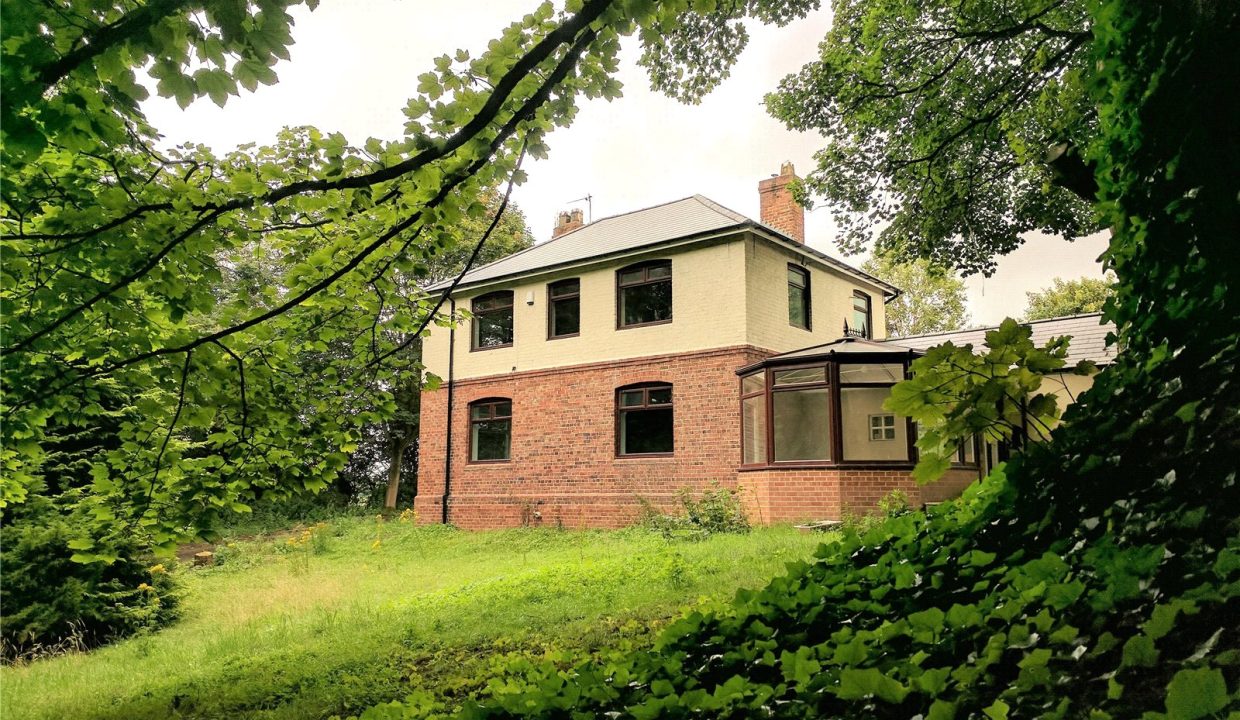 4 bedroom Cottage To Let