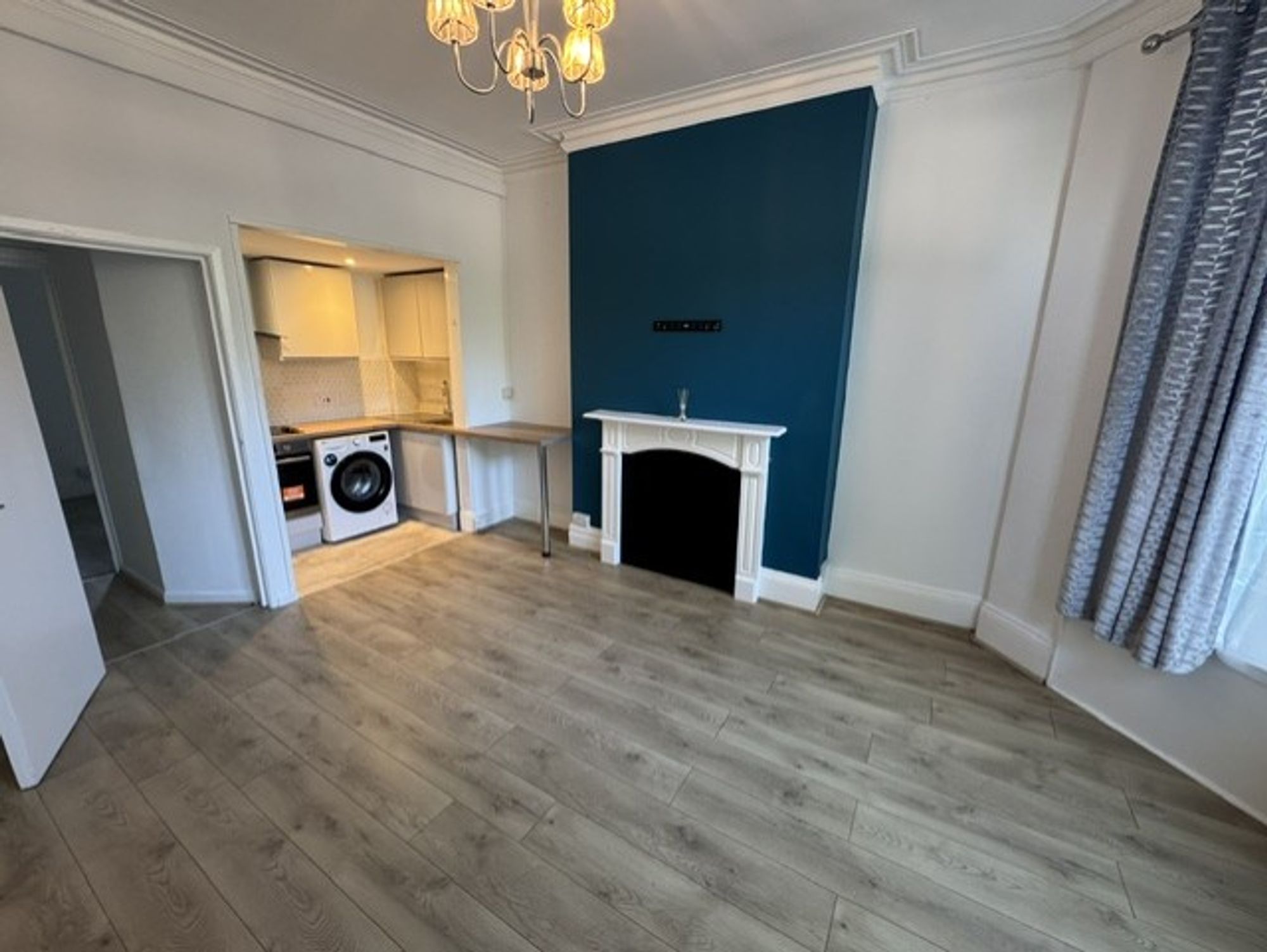 1 bedroom Apartment To Let
