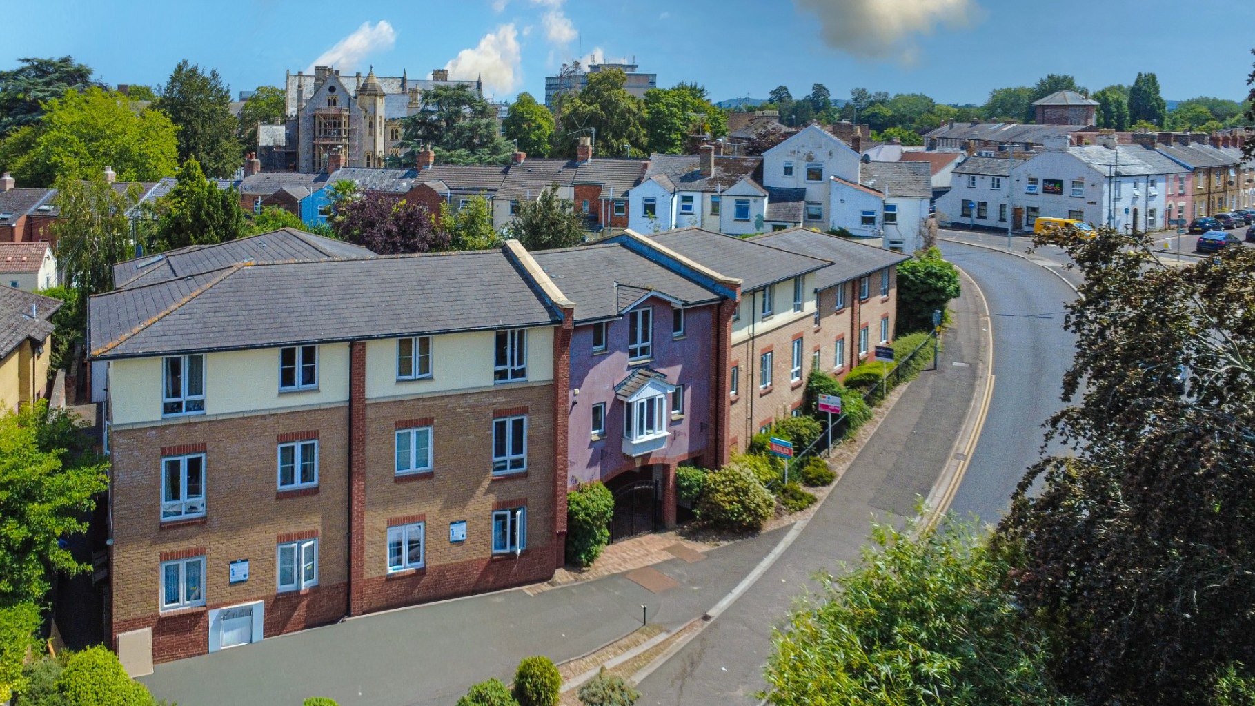 1 bedroom Apartment To Let