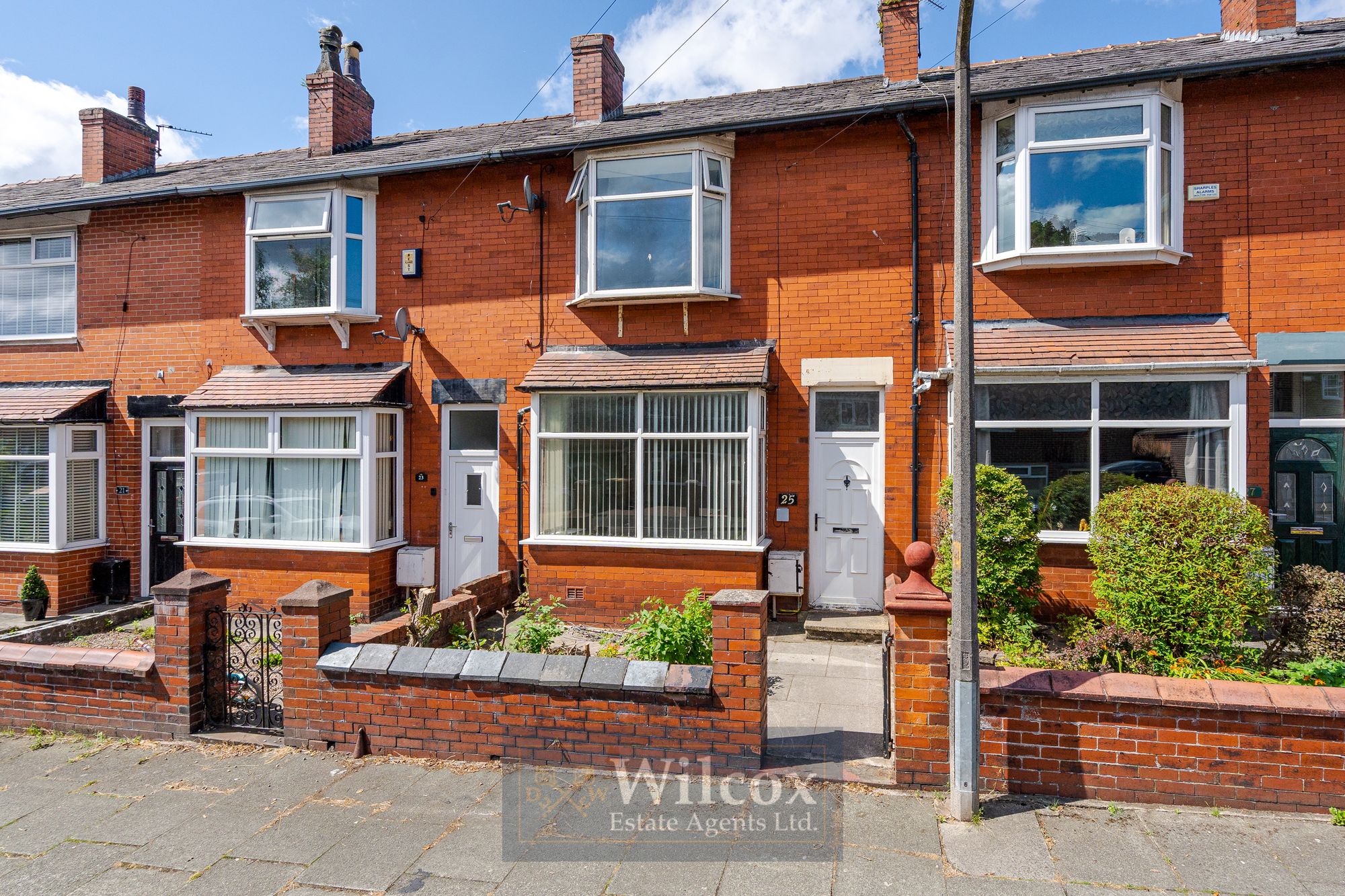 2 bedroom Terraced House Under Offer