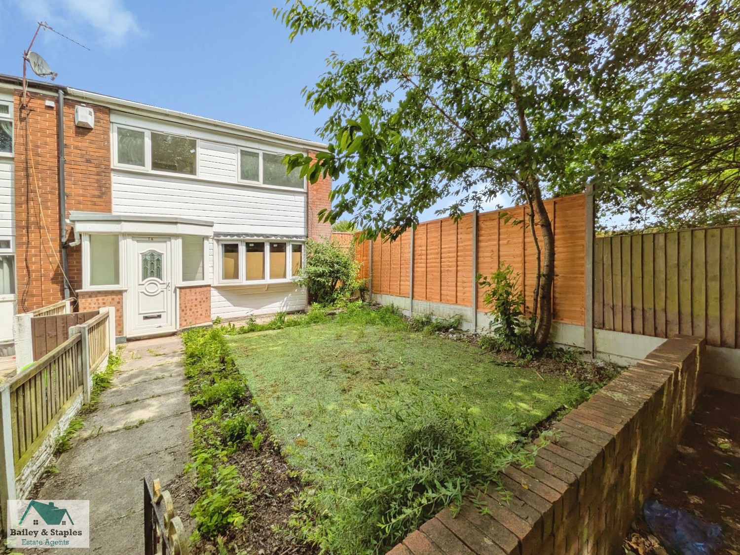 3 bedroom Terraced House To Let