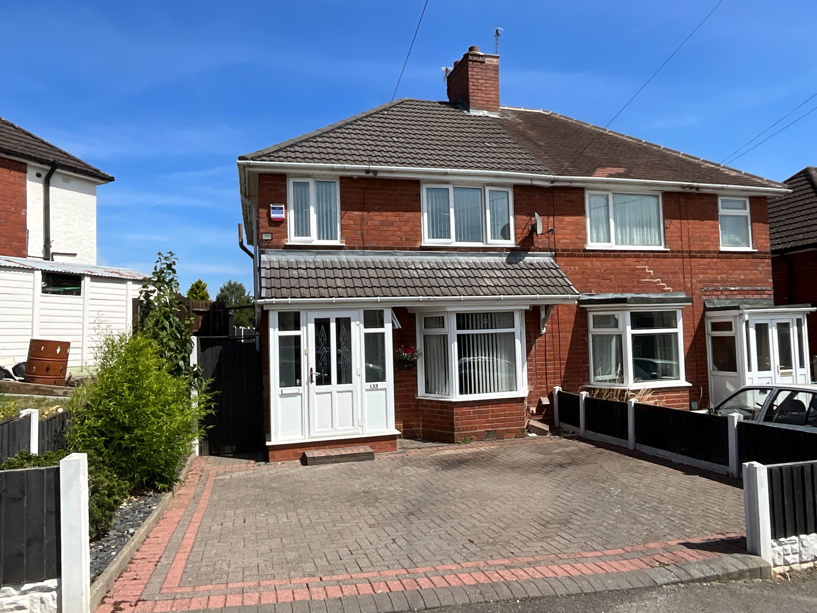 3 bedroom Semi-detached house For Sale
