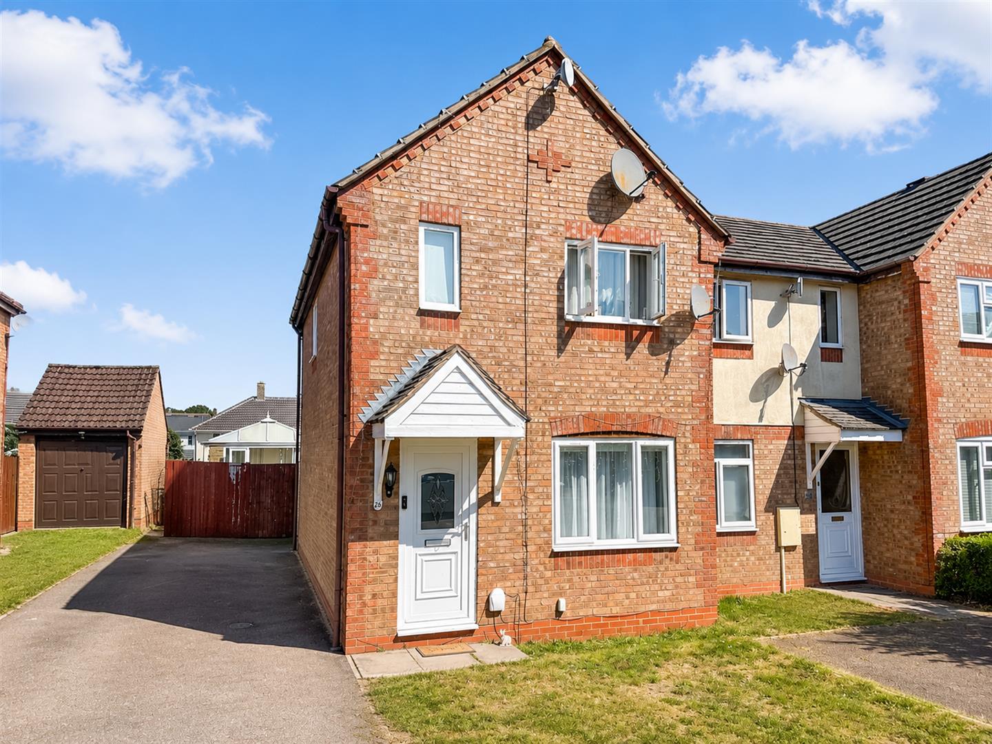 3 bedroom End of terrace house For Sale