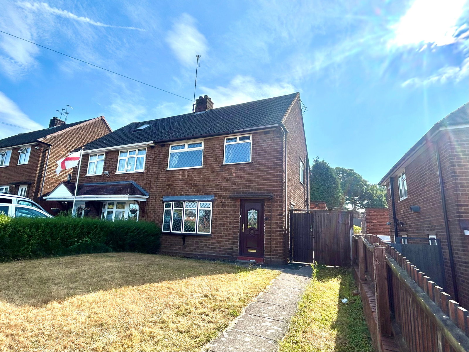 3 bedroom Semi-detached house For Sale