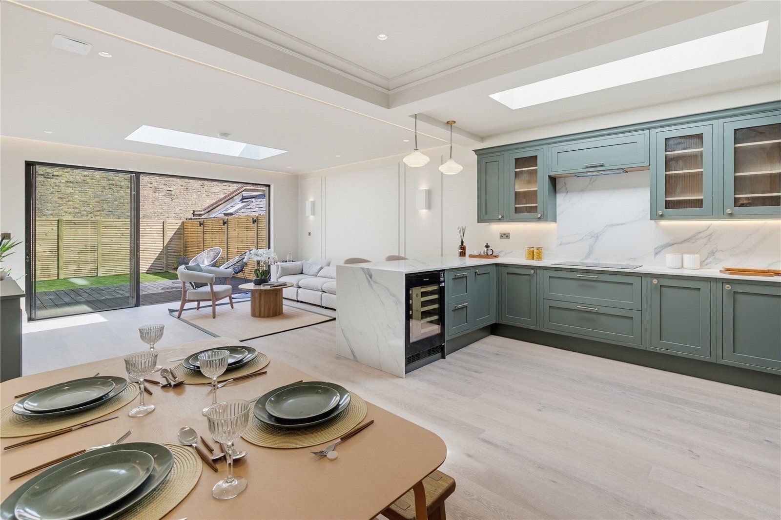 4 bedroom Flat Under Offer