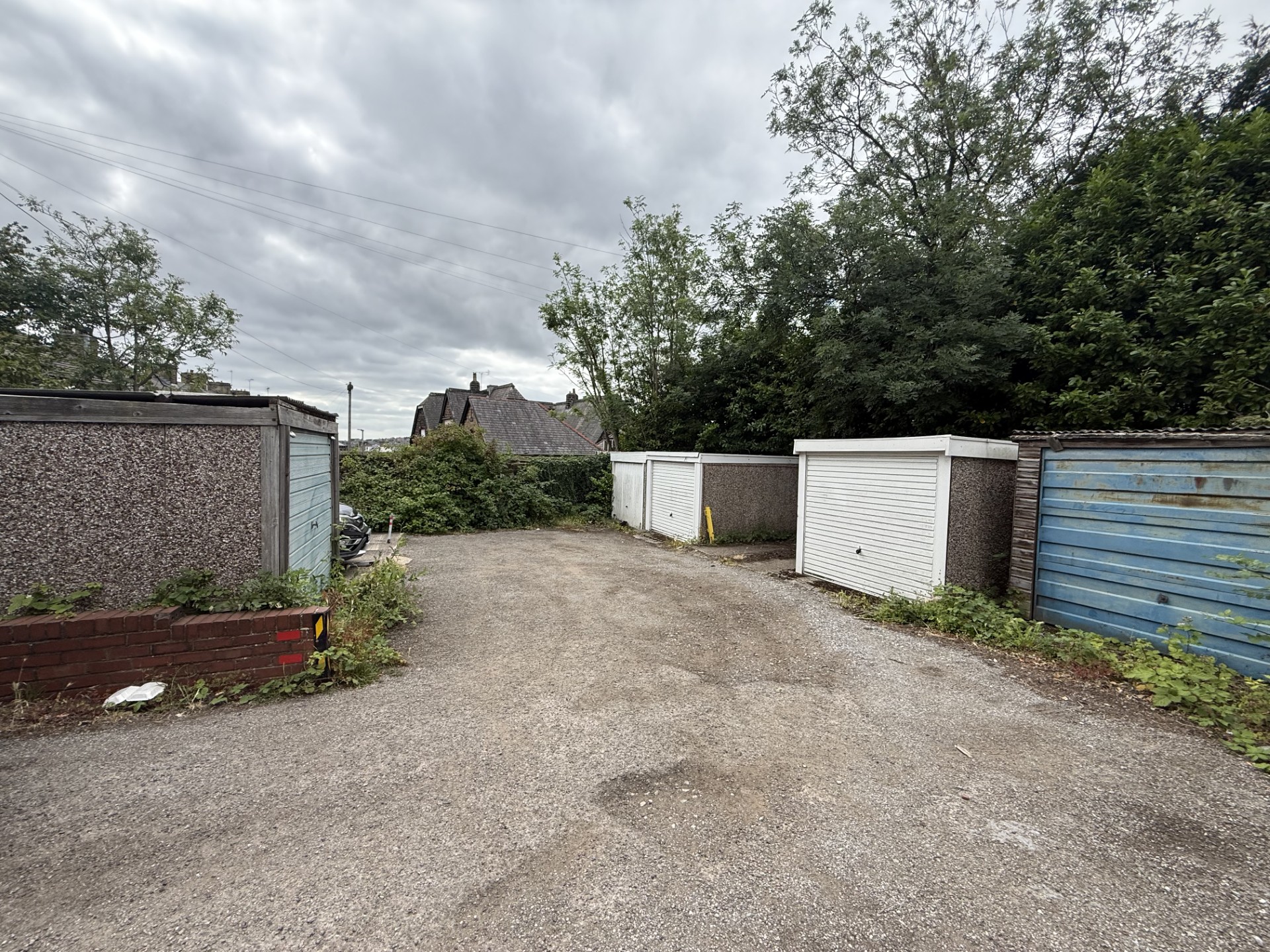  Garages For Sale