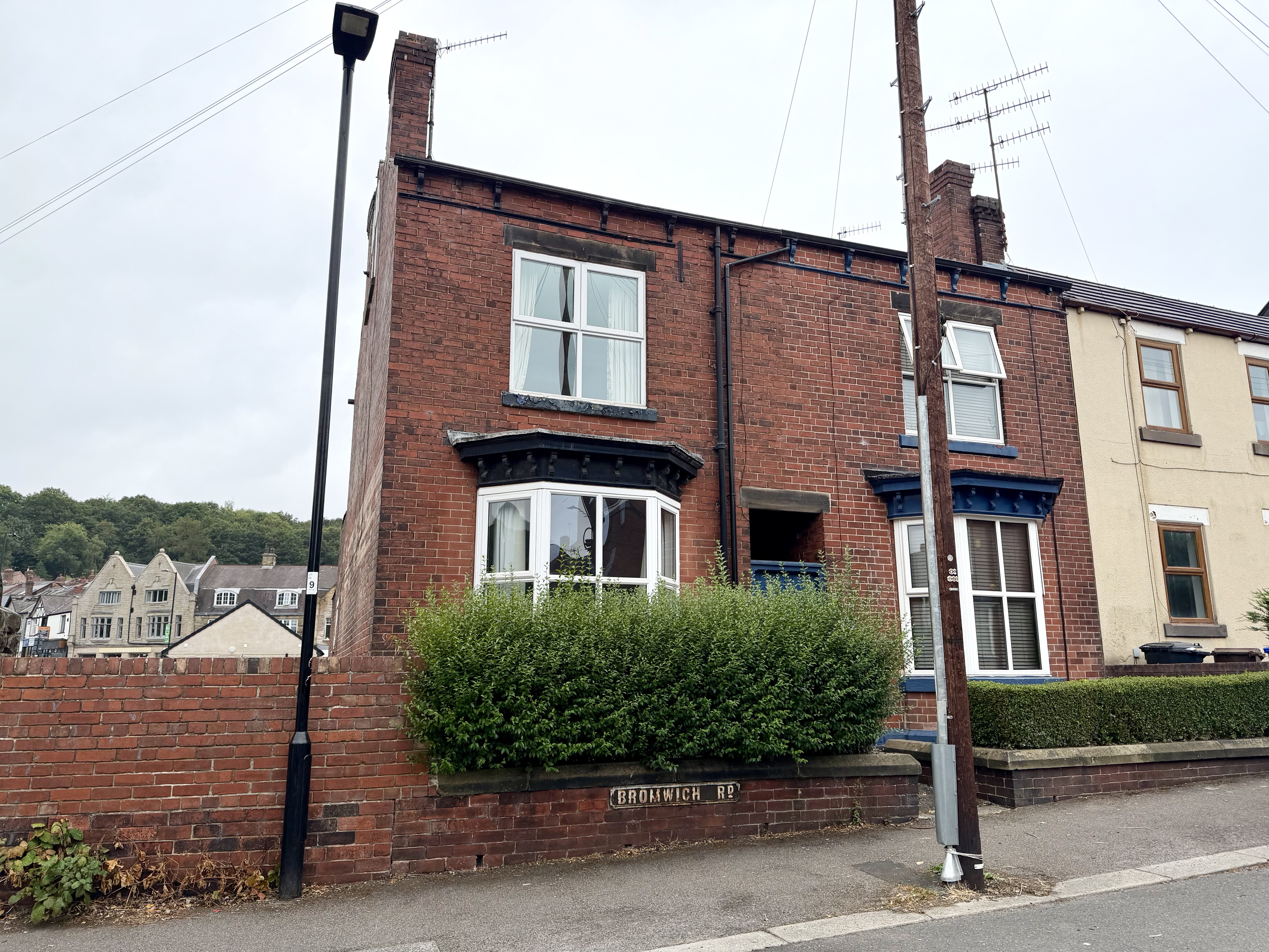 3 bedroom End of terrace house For Sale