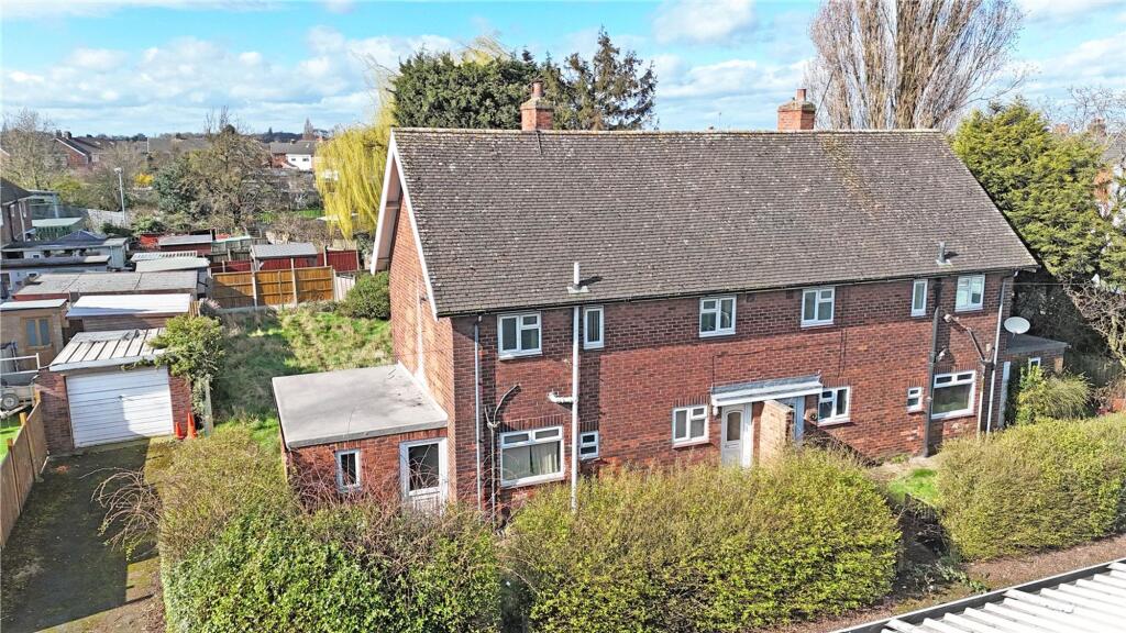 3 bedroom Semi-detached house For Sale