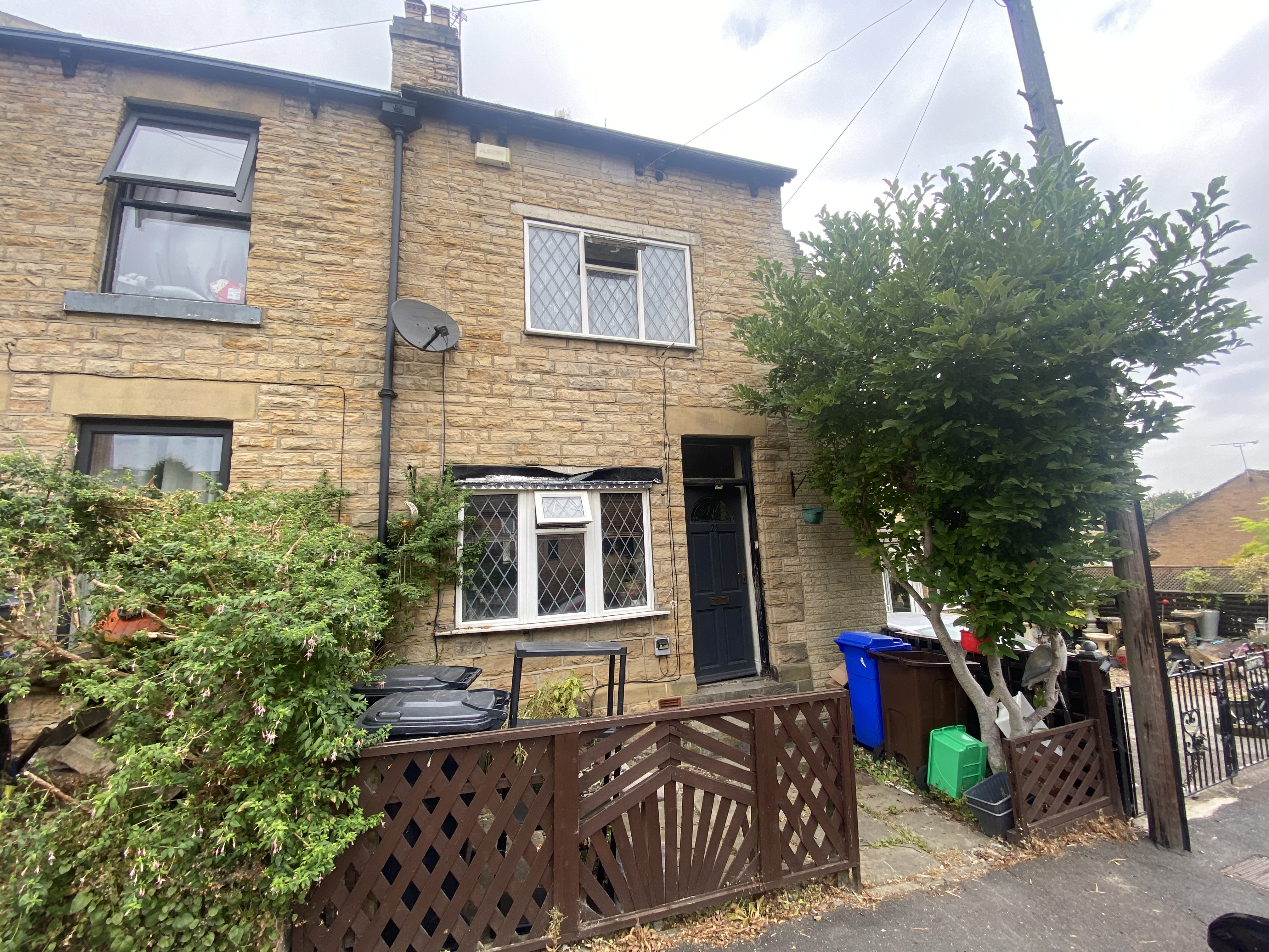3 bedroom End of terrace house For Sale