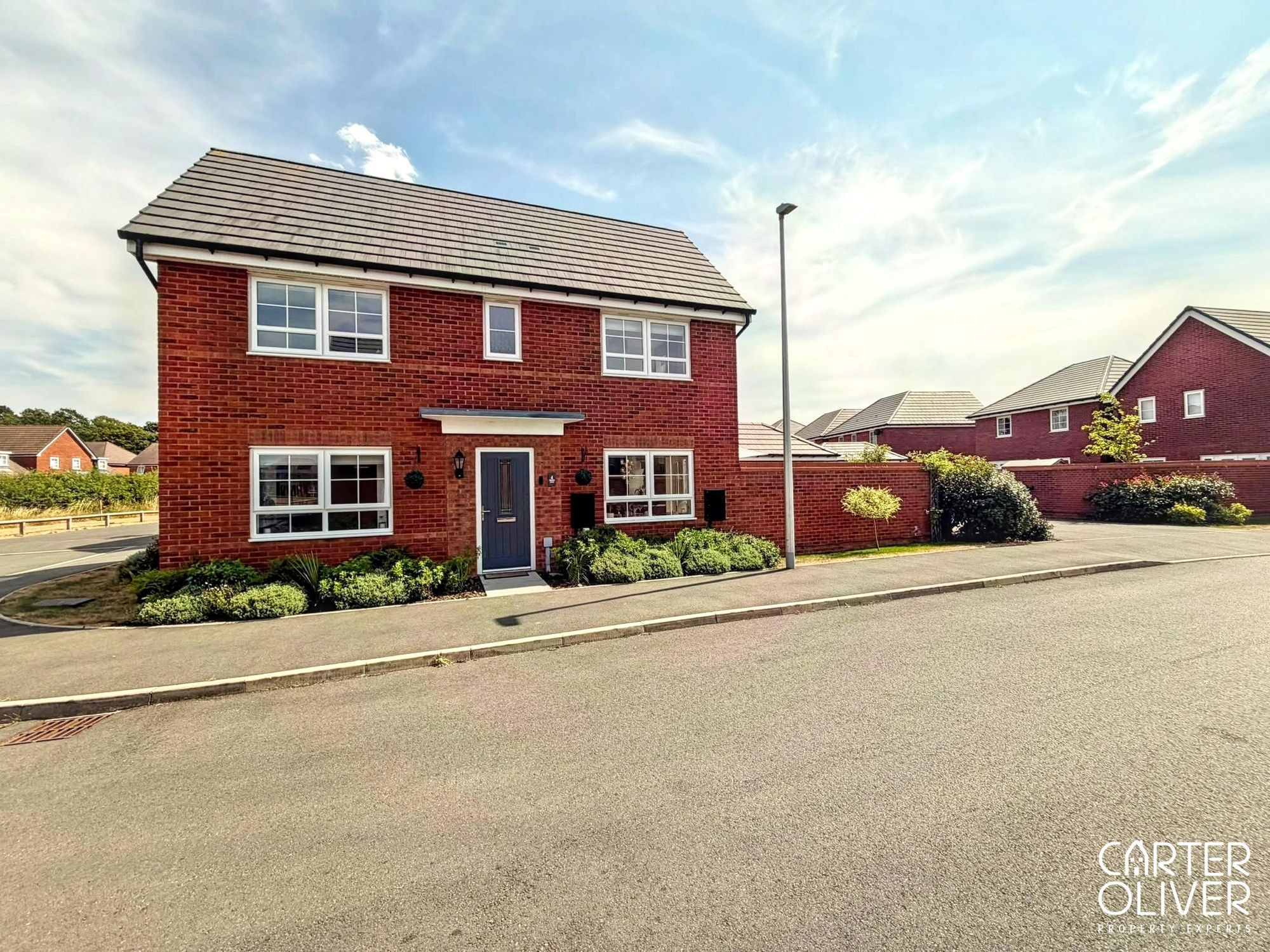 3 bedroom Detached house For Sale