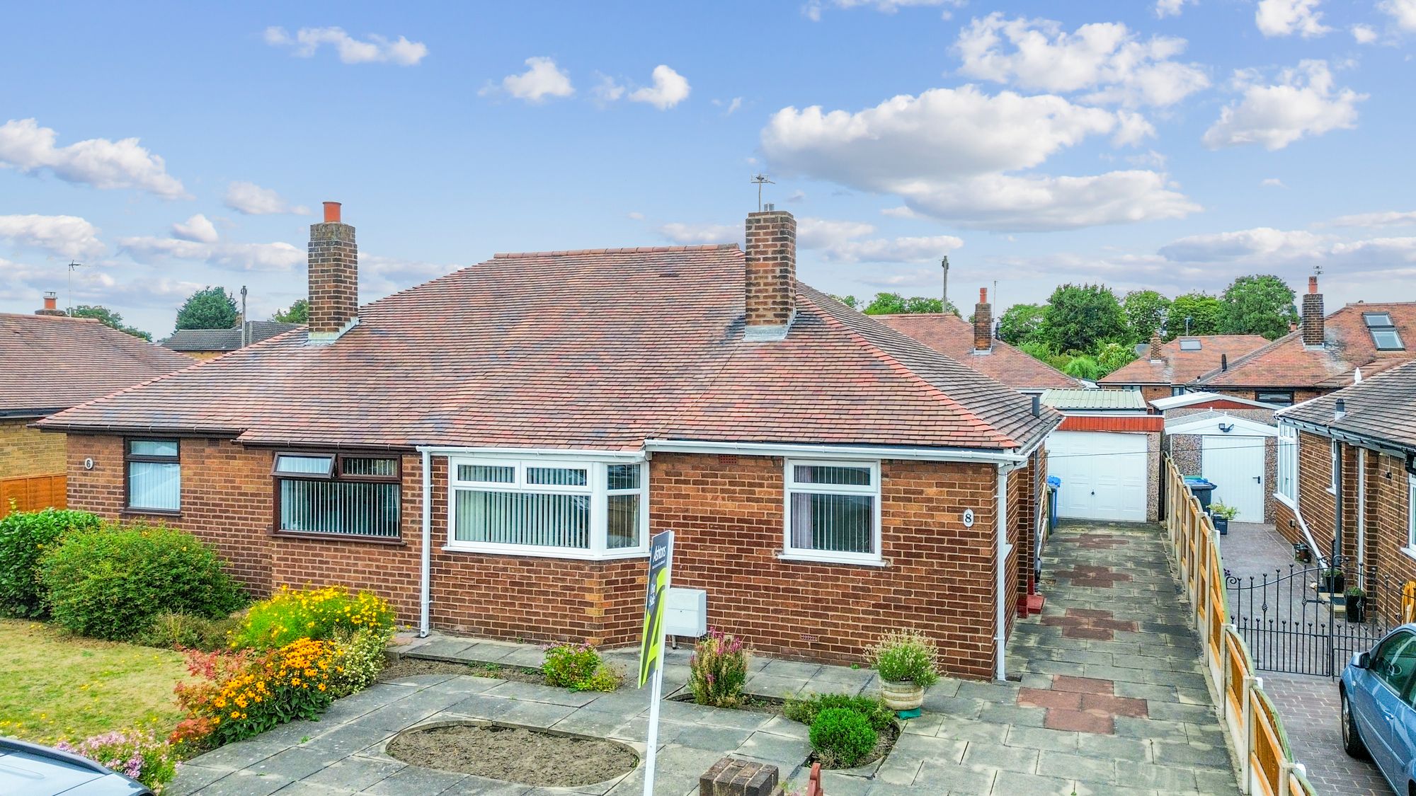 2 bedroom Semi-detached house For Sale