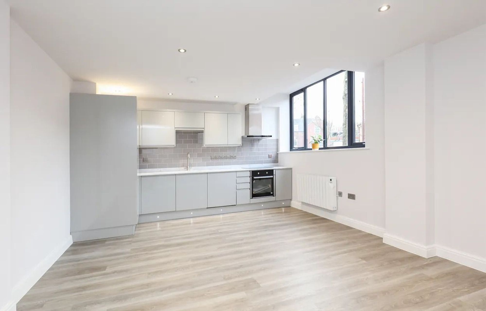 1 bedroom Apartment To Let