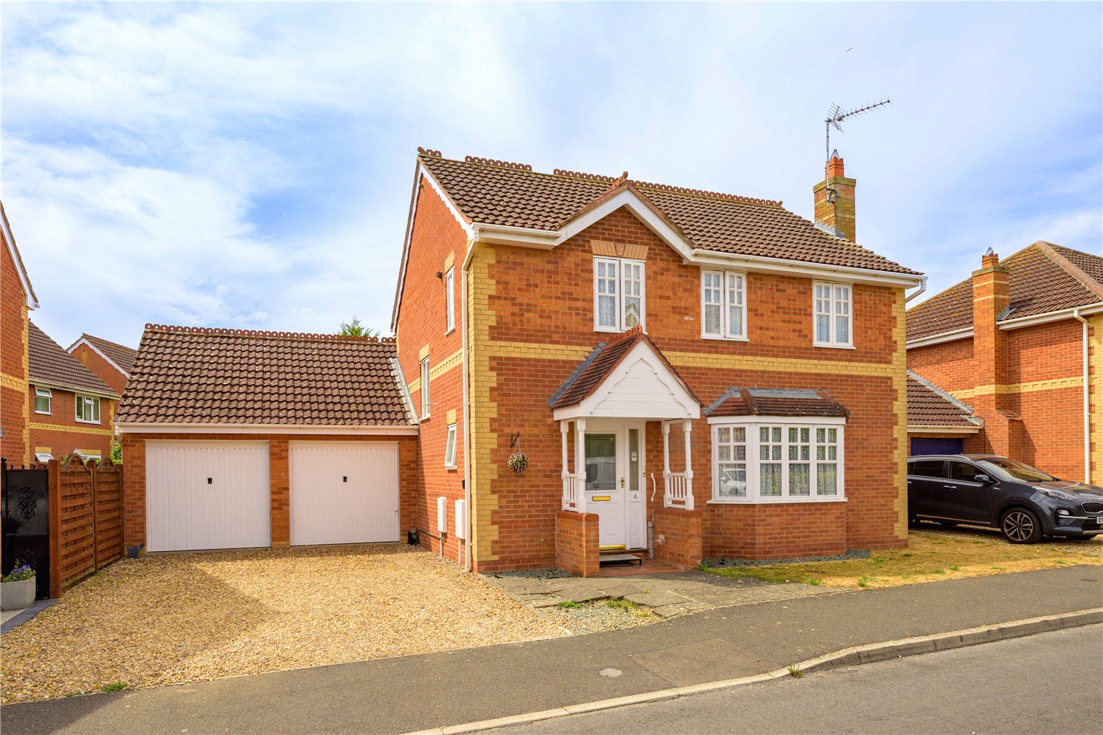 4 bedroom Detached house Under Offer