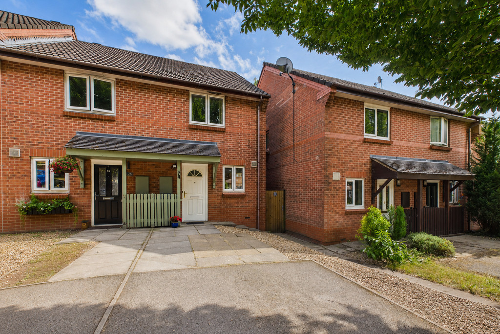 2 bedroom Property For Sale